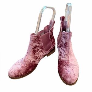 Toms Pink Crushed Velvet Ella Chelsea Ankle Boots Booties Womens Size 7.5